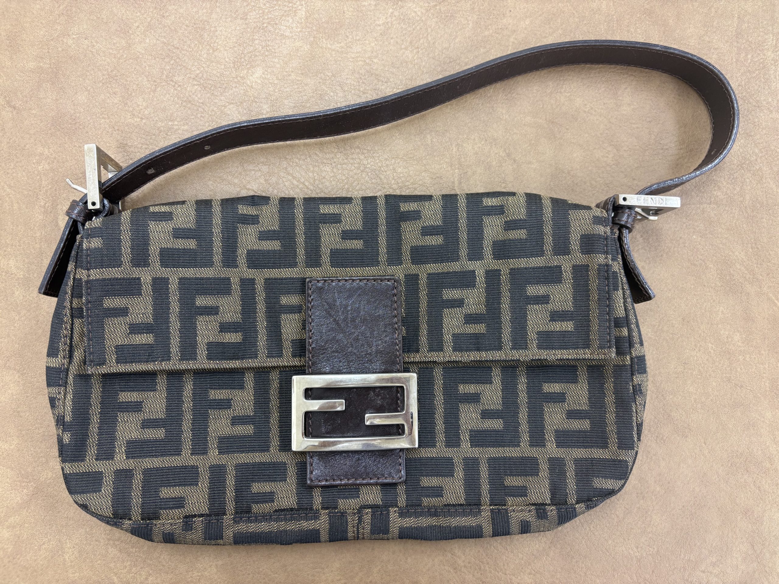 フェンディ　ズッカ　マンマ